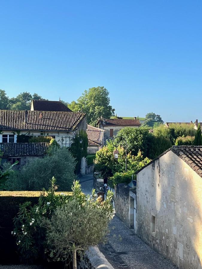 La Maison Du Clocher Saint-Emilion Bagian luar foto