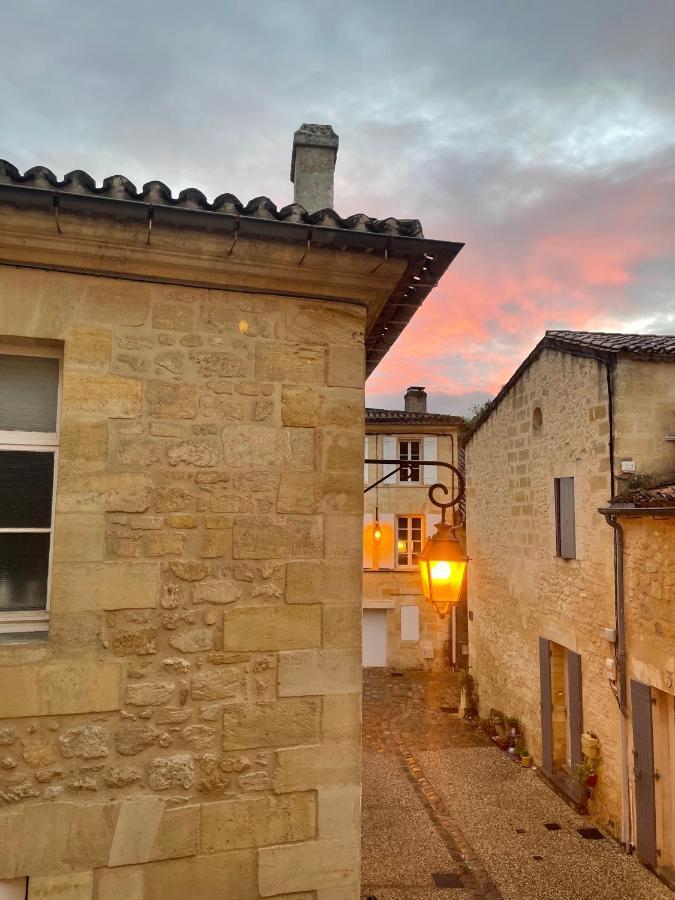 La Maison Du Clocher Hotel Saint-Emilion Bagian luar foto