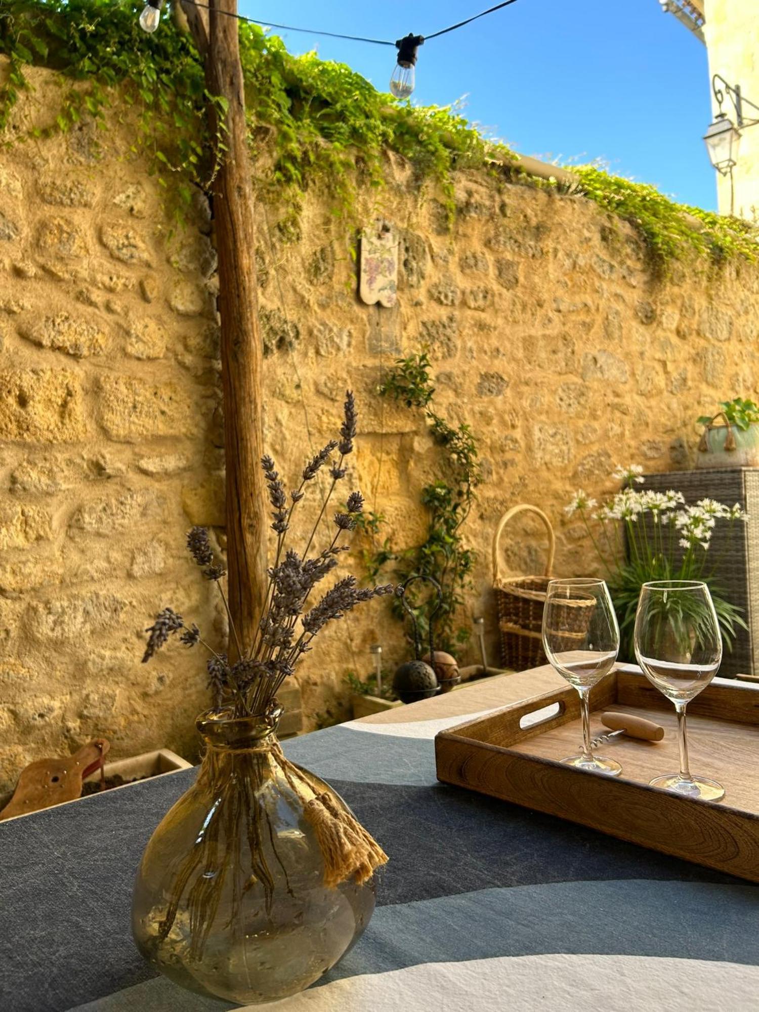La Maison Du Clocher Saint-Emilion Bagian luar foto
